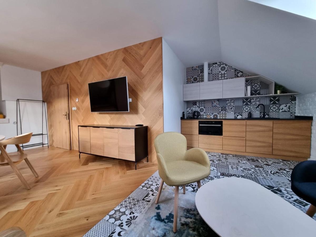 5 Stylovych Apartmanu V Srdci Jeseniku Apartment *